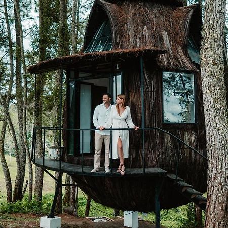 Toba Caldera Resort Prapat Bagian luar foto