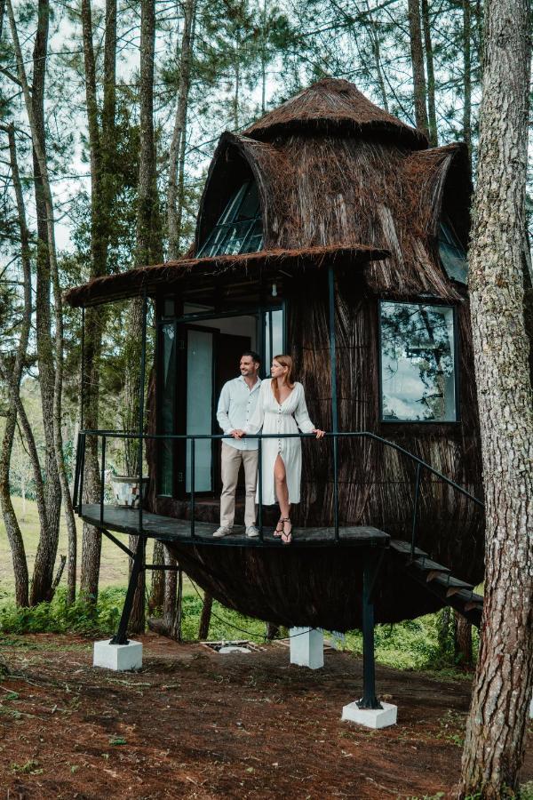 Toba Caldera Resort Prapat Bagian luar foto