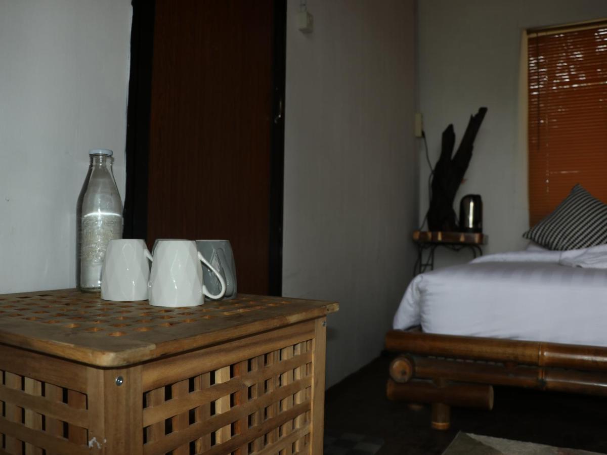 Toba Caldera Resort Prapat Bagian luar foto